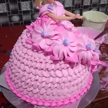 Doll 🎎 cakes 🎂🎂🎂