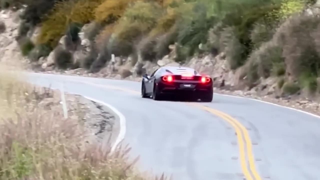 Ferrari F8 Tributo Drifting