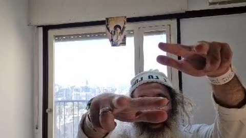 אין נפרעין מנכסים משועבדים במקום שיש בני חורין בעי רב אחדבוי בר אמי במתנה - שיר נ נח מסכת גיטין דף נ