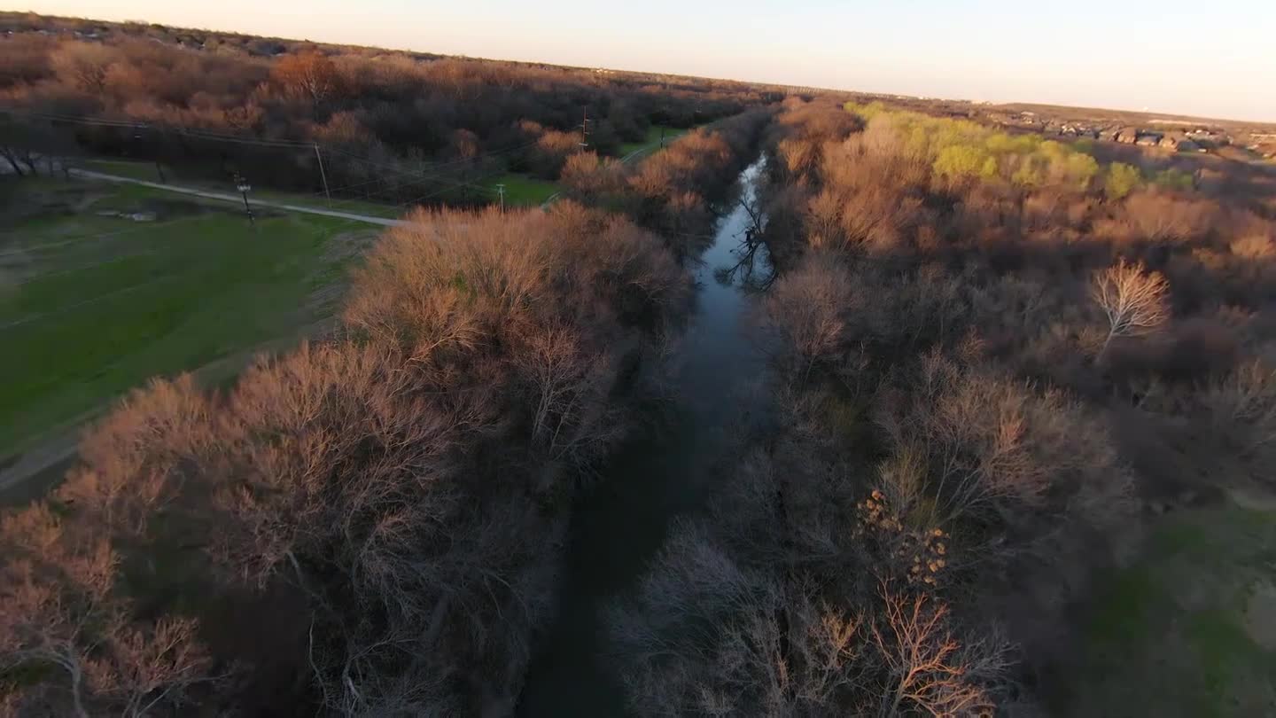 DJI FPV : [720P] EaglesAF - Sunset Swing (2459929.3)