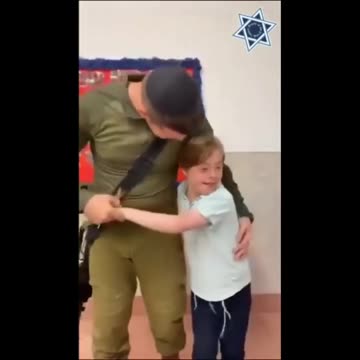 Child is thrilled to see his soldier friend back from war 🇮🇱 #war #israel #shorts