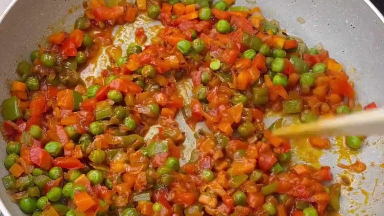 🔥🍲 "Master the Paneer Tawa Pulao Recipe: Quick & Delicious! 💥" #PaneerRecipe #IndianCuisine 🥘