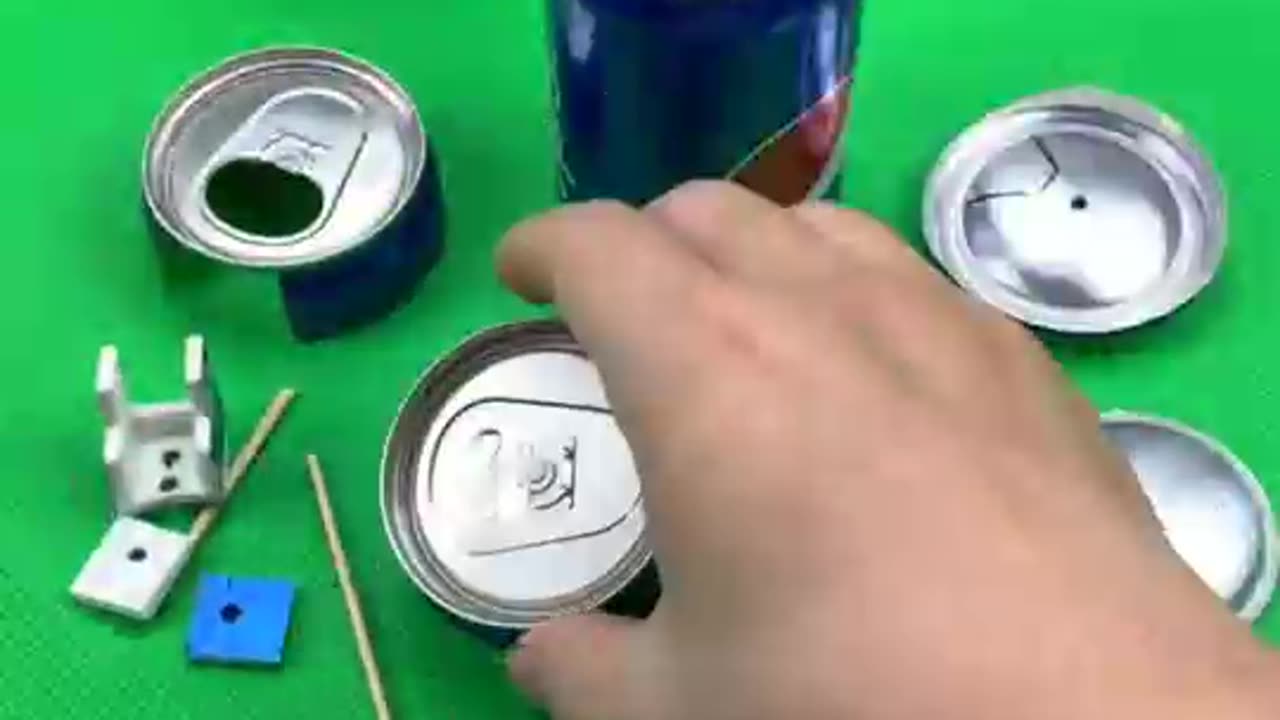 How to make a mini trash can from pepsi cane#DIY Mini Trash Can#Pepsi Can Crafts #Trash To Treasure