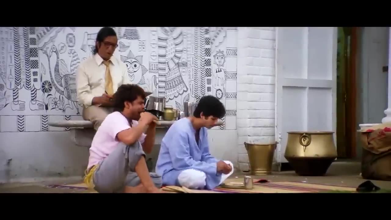 Mujhe bhut acche se kapde dhona aata hai ise bilkul nahi aata