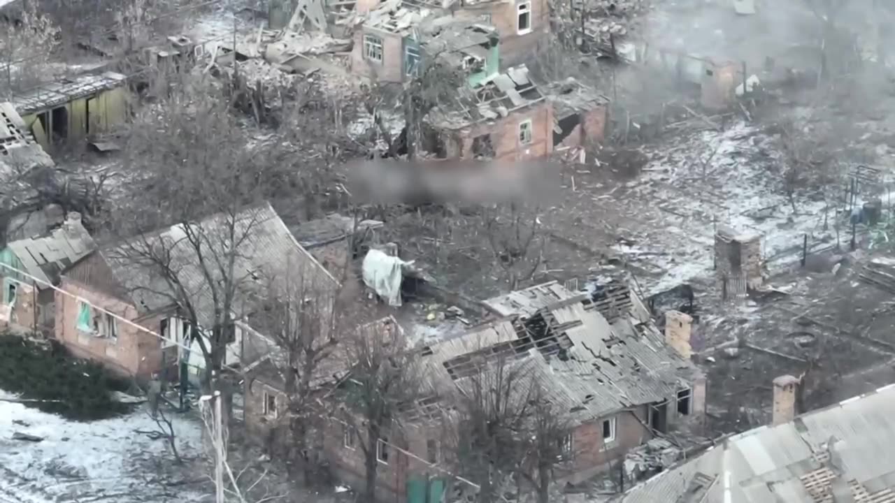 Bakhmut today, the Russian forces tighten their pincers on the city