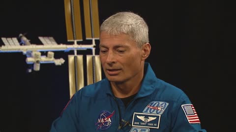 NASA Administrator Bridenstine Chats with Astronauts Acaba and Vande Hei