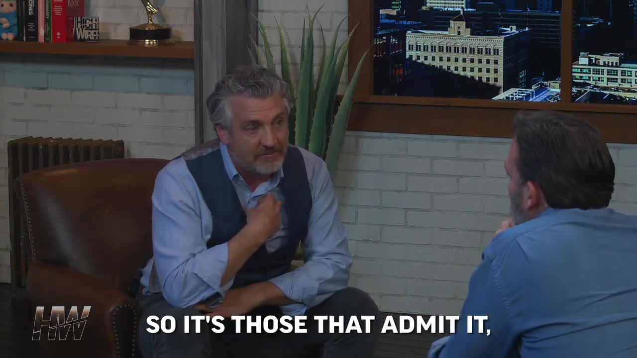 522. Awesome Catch by Del Bigtree Cowardly Reporter Knows the Truth!