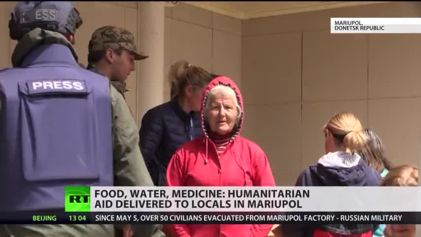 Mariupol residents receive humanitarian aid