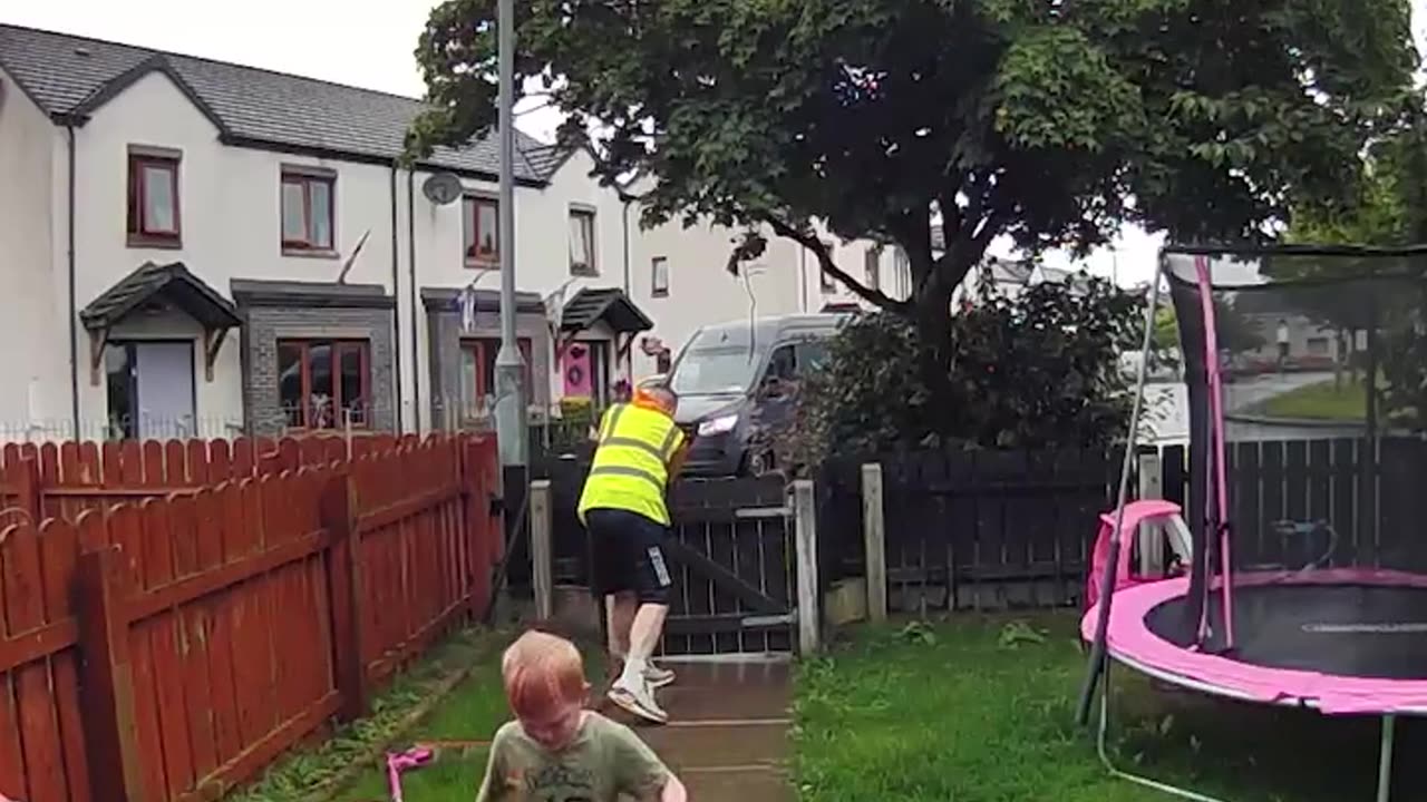 Quick Thinking Kid Saves Mum's Life