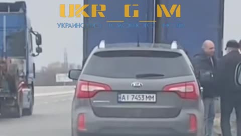 Humanitarian aid in Ukraine is being stolen without reaching delivery place.