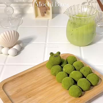 Matcha mochi bites 🤤