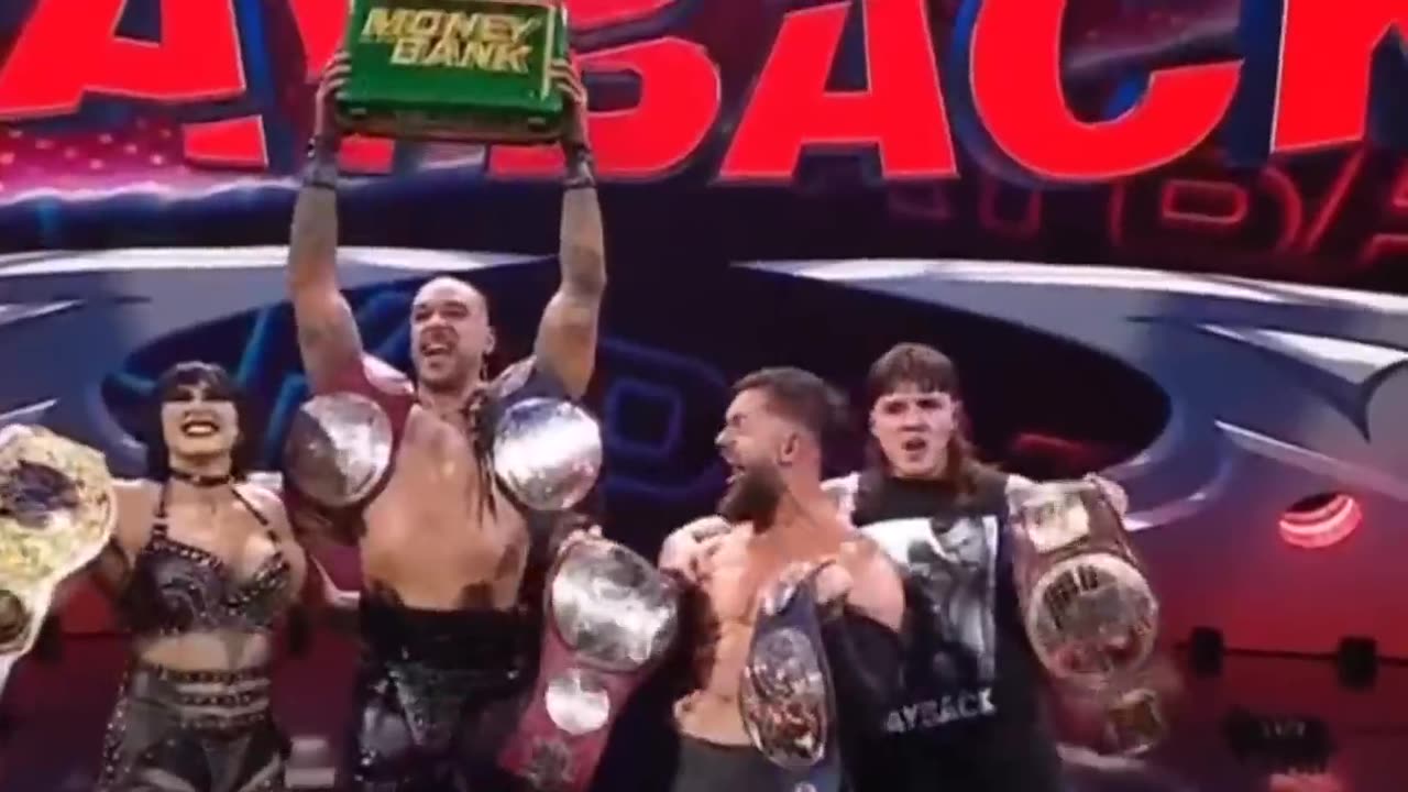 WWe