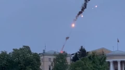The moment when the Ukrainian shot down their TB2 Bayraktar .