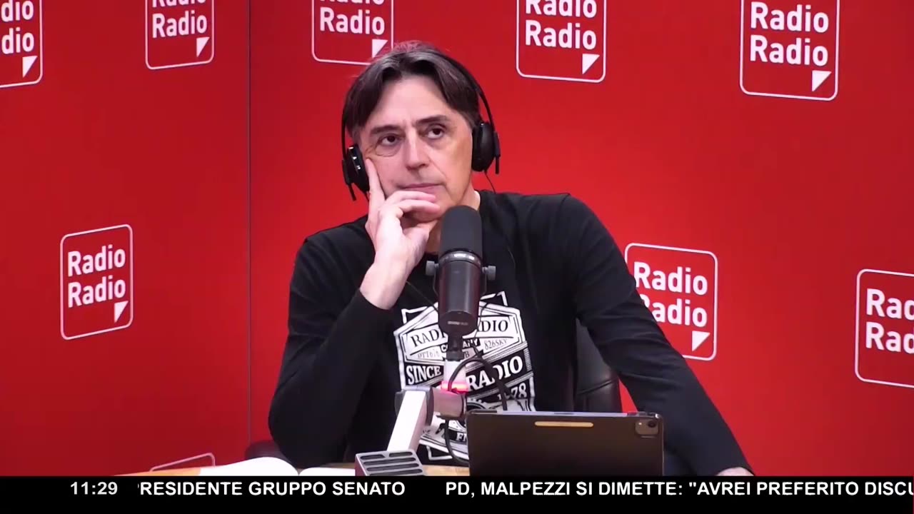 RADIO RADIO, UN GIORNO SPECIALE - 1