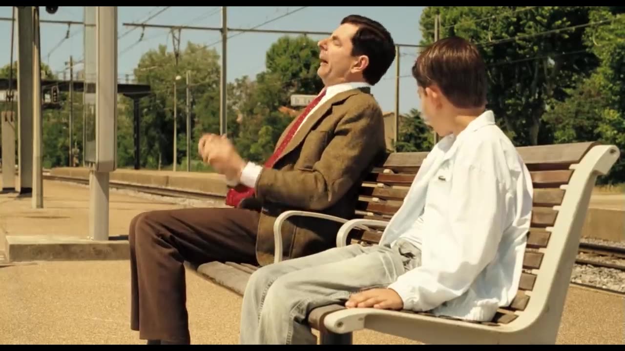 Wrong Number Mr Bean! | Mr Bean's Holiday Movie Clip