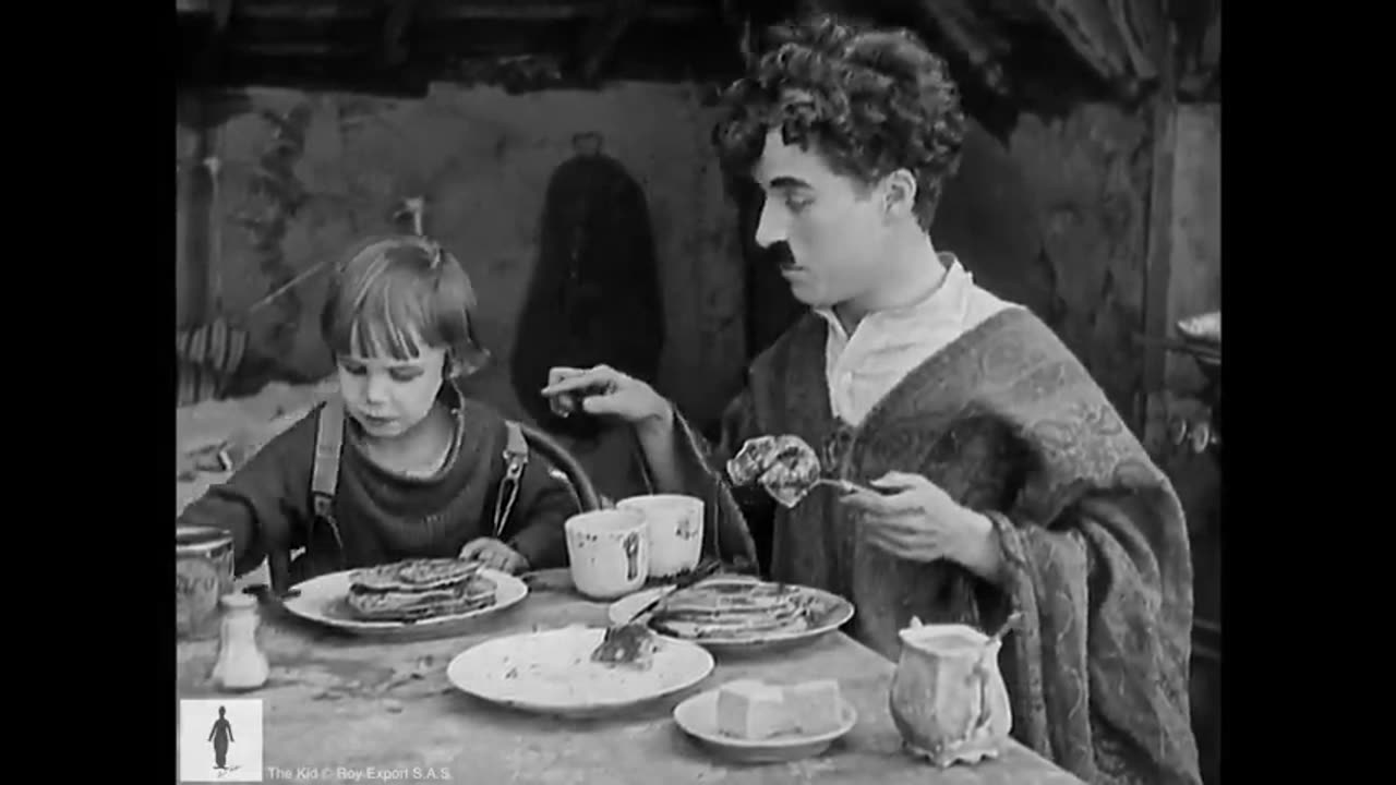 Charlie Chaplin - The Kid - Pancake Scene