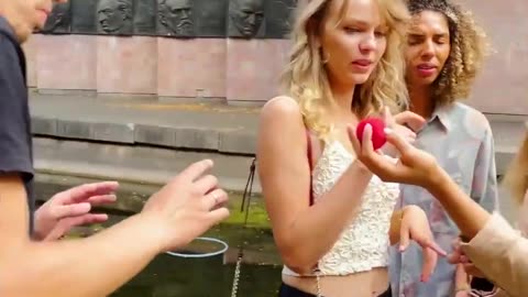 THE GREATEST MAGIC TRICKS TO IMPRESS YOUR FRIENDS