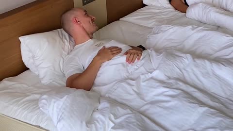 hotel beds trick