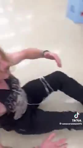 GETTING CAUGHT SHOPLIFTING AND THEN TRYING TO TRASH STORE👀🏃‍♂️😡