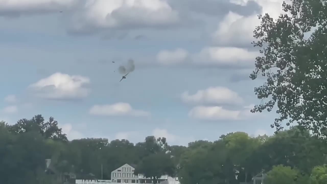 Plane crashes at Thunder Over Michigan air show at Willow Run Airport