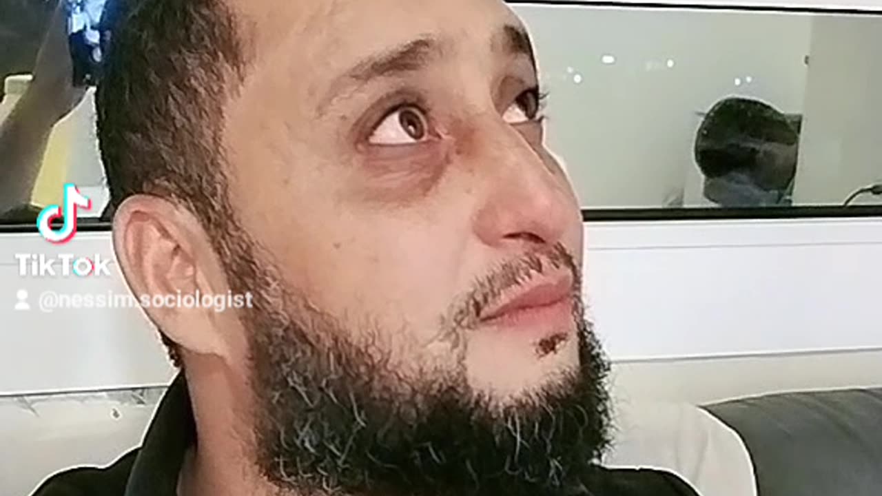 بسم الله الرحمن الرحيم