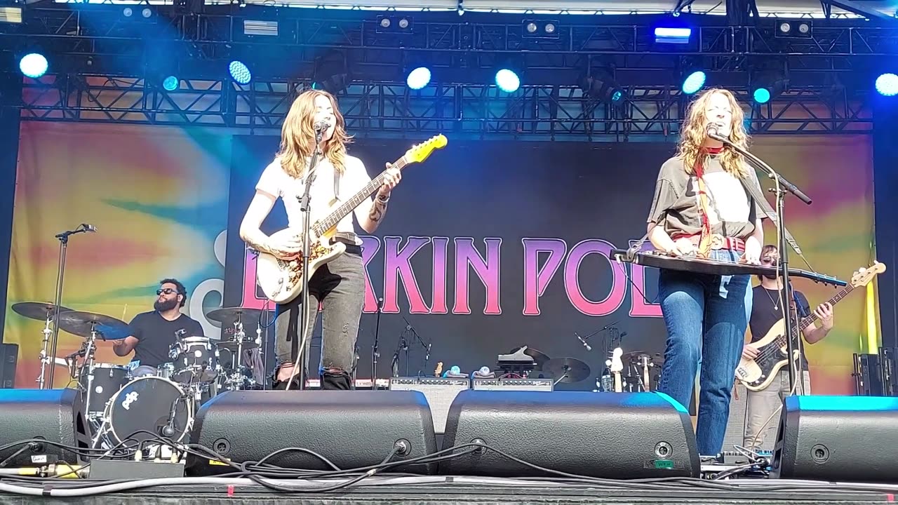 Larkin Poe - LIVE @ 420Fest (Might As Well Be Me)