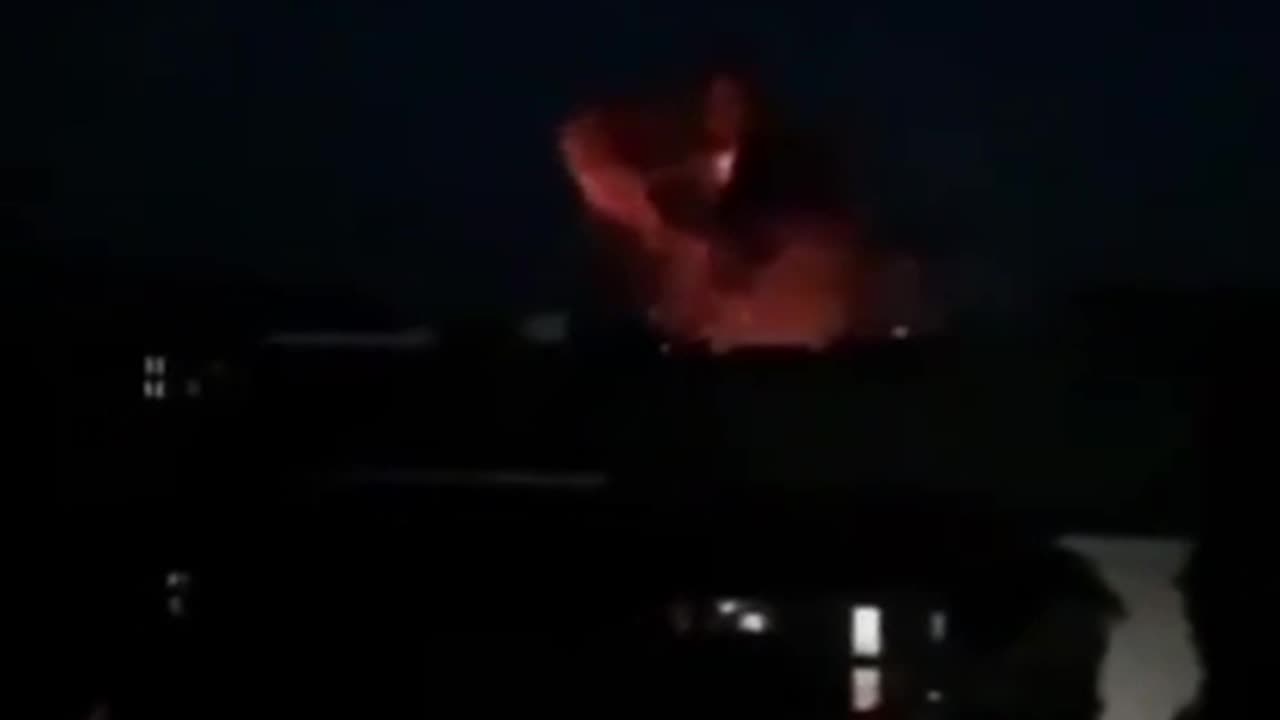 Whoa explosions in Russia near Ukraine | Check Description