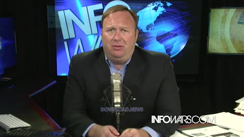 Alex Jones Predicted America Would Start To Look Like Mexico City If We Allowed Open Borders - 1/27/14