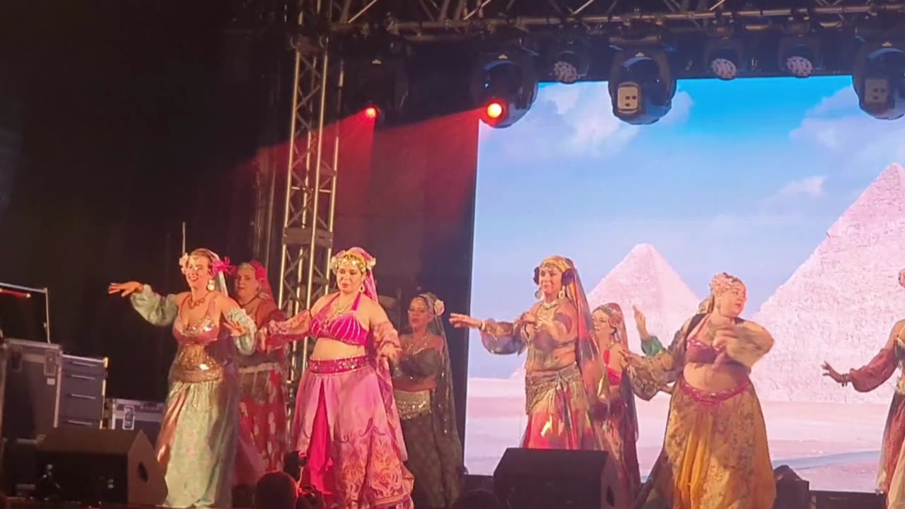 Dance |performance | Egyptian | song | stage | show | Portugal