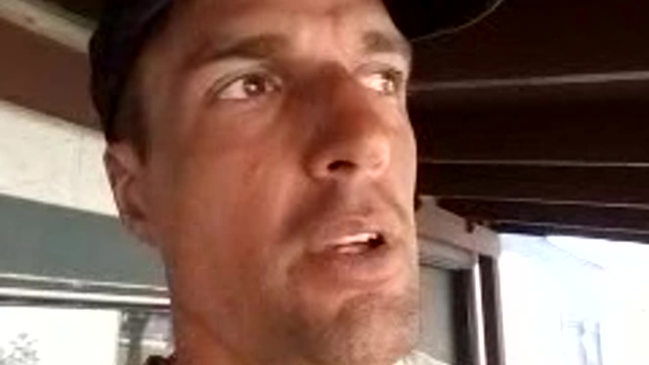 11:55am, EARN A COCOA.