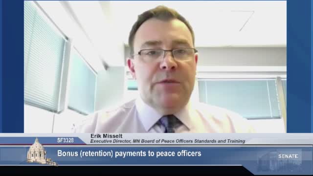 Minnesota Senate considers bonus pay for police officers