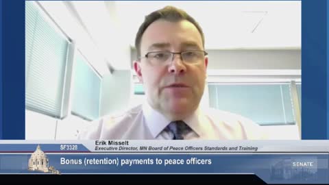 Minnesota Senate considers bonus pay for police officers