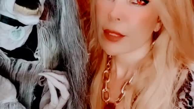 My creepy sister demonica