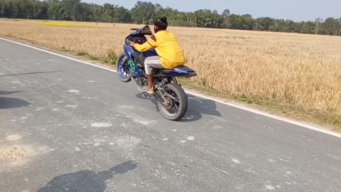 Stan riding in yamaha r15 v3 bs6
