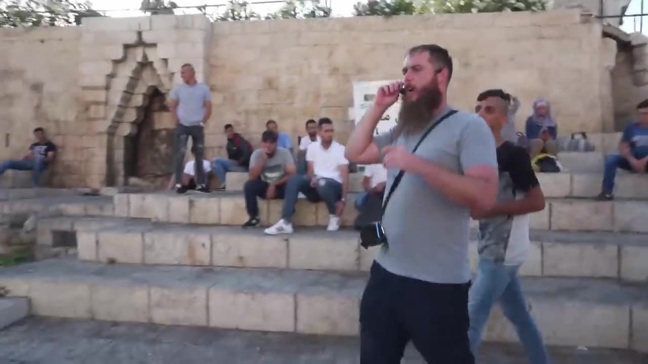 Surrounded by Muslims while preaching Christ Jesus at Damascus Gate in Jerusalem