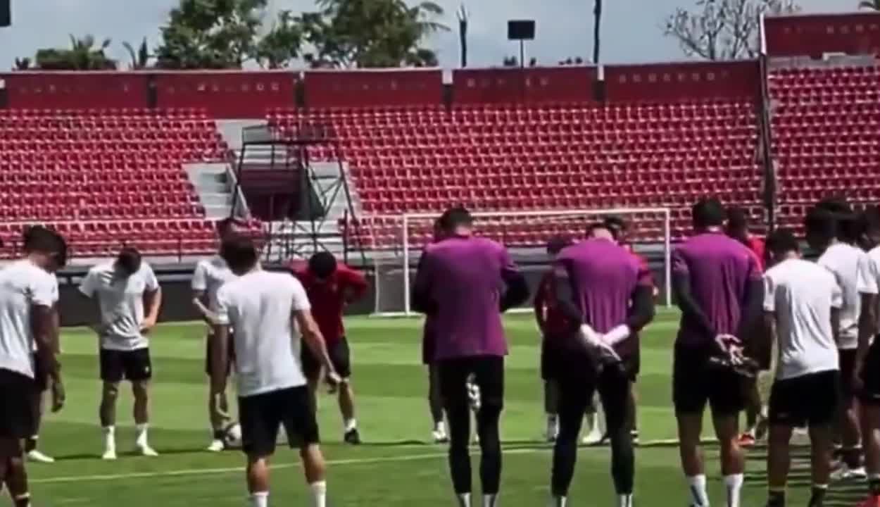 Latihan Timnas Indonesia di Stadion I Wayan Dipta, Bali.