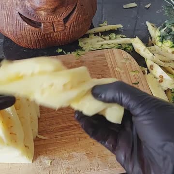 Ultimate Pineapple Hacks: Pineapple Cutting Skills : Favorite