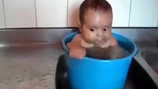 Jokes with children Funny bathing of children Funny children