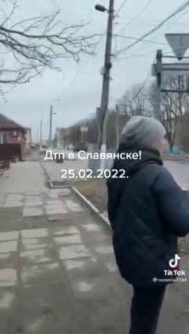 A truck of the Armed Forces of Ukraine accidentally drove into a civilian car Feb 25 in Slovyansk