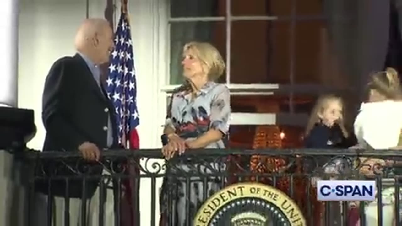 Hunter Biden sniffs cocaine at the White House in front of children.