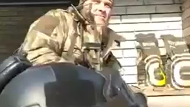 Chechnya army is fighting nazism - Mariupol, street fighting