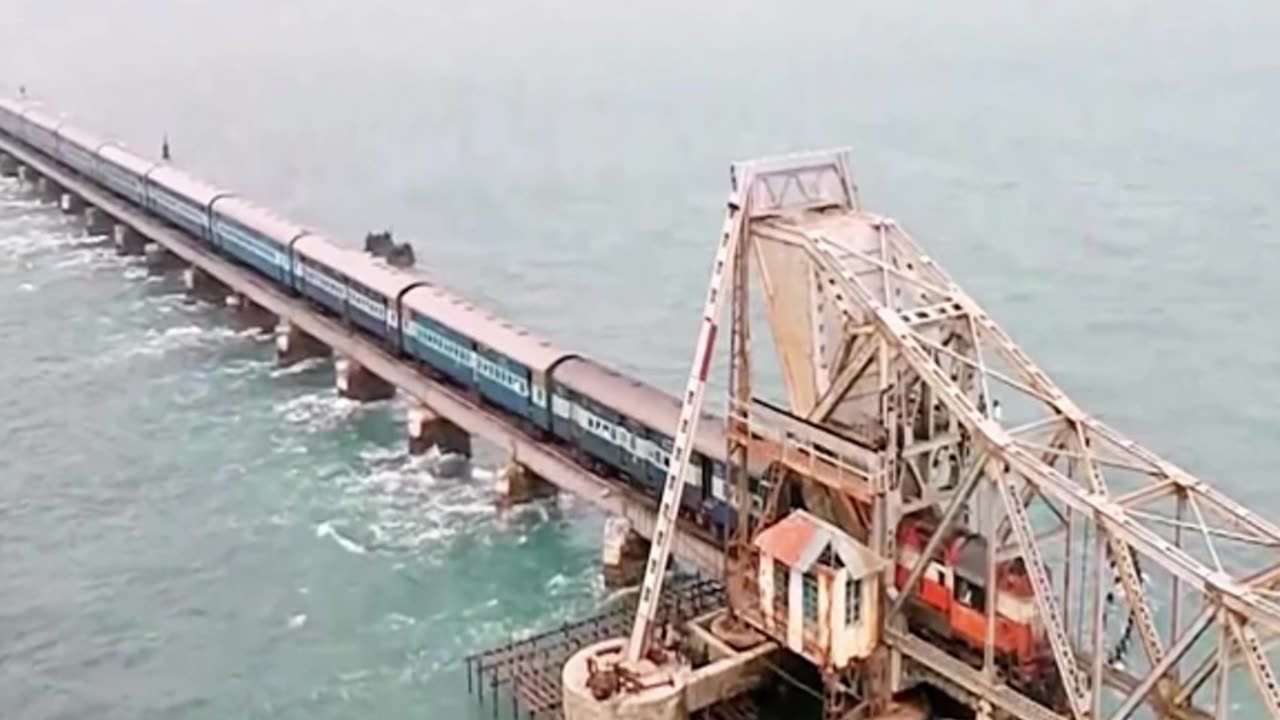 11 Dangerous Railway Bridges In The World