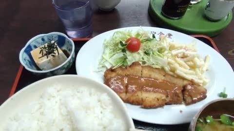 かどや食堂500円定食