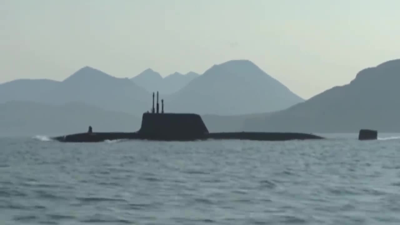 Why are Submarines Black and Cruise Ships White?