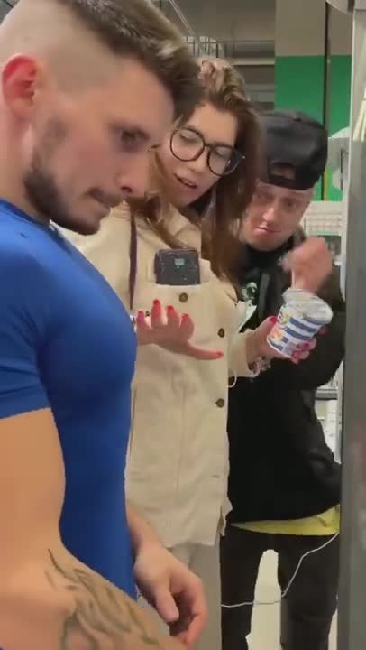 #Shmeksss SHMEKSSS Pranks | New and Latest Pranks | Hot Body Builder Viral and Funny Videos