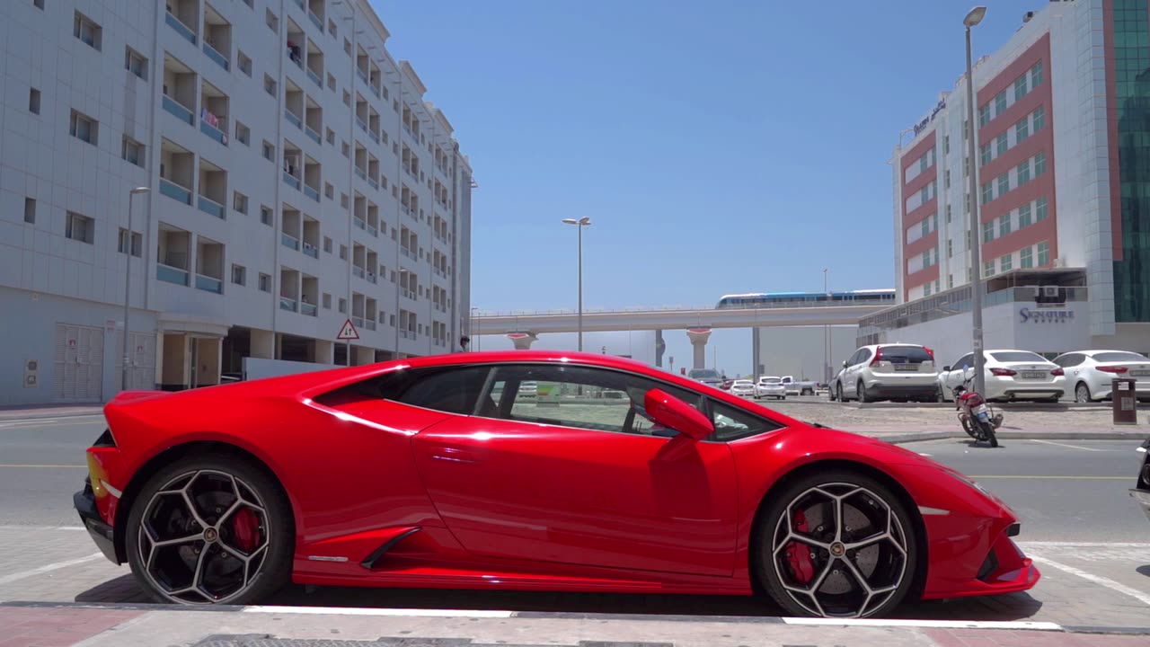 FREE NO COPYRIGHT HD VIDEO OF RED LAMBORGHINI