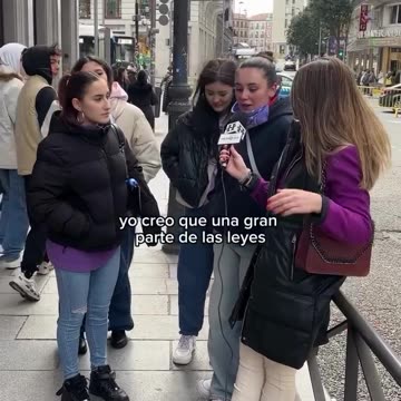 España | Feministas afirman que la Constitución discrimina a la mujer, Marzo 2024