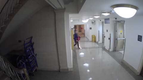 3234LHOBBAStair4_2021-01-06_22h00min01s723ms.mp4