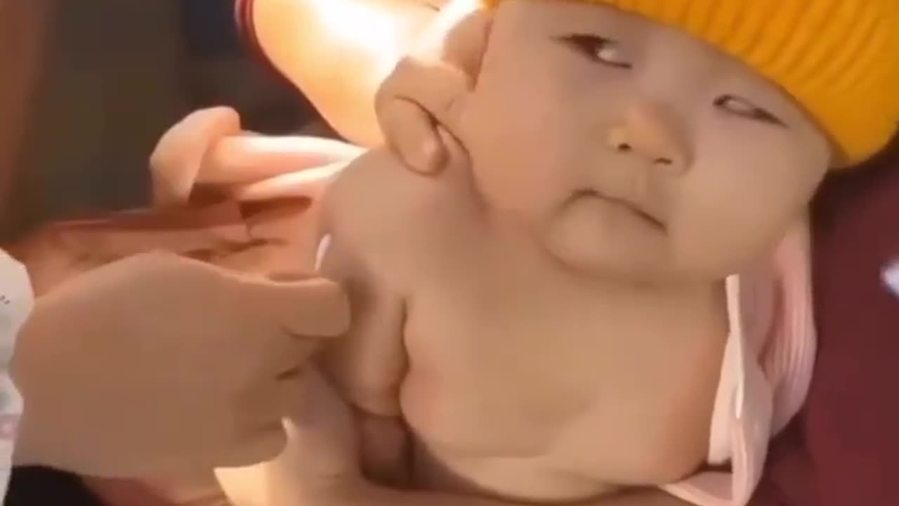 Cute Baby Reaction