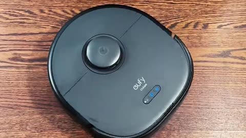 This robot vacuum and mop combo uses AI to navigate your floors, and it's so good